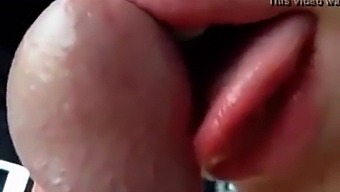 Hot Indian Girlfriend Gives An Amazing Blowjob